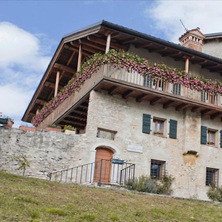 Bed and Breakfast Bus De L'Och Feltre Exterior foto