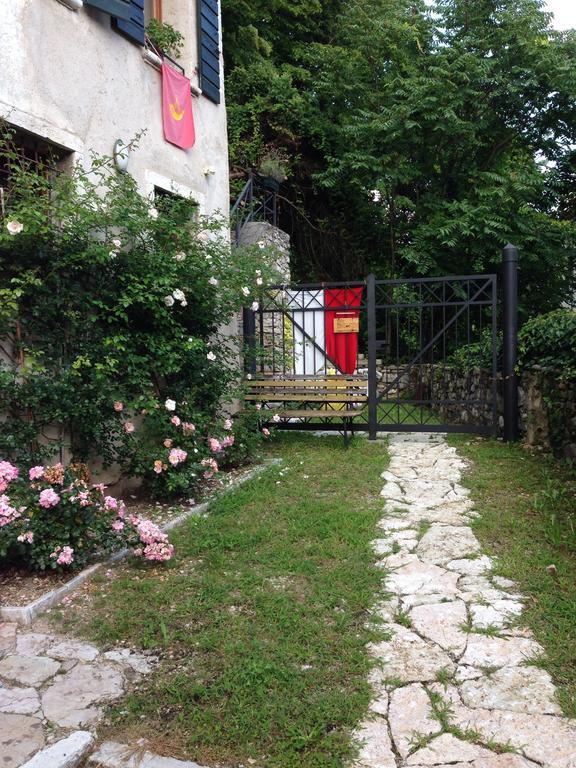 Bed and Breakfast Bus De L'Och Feltre Exterior foto