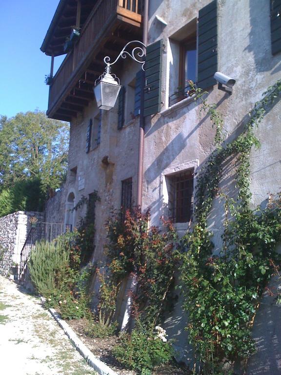 Bed and Breakfast Bus De L'Och Feltre Exterior foto